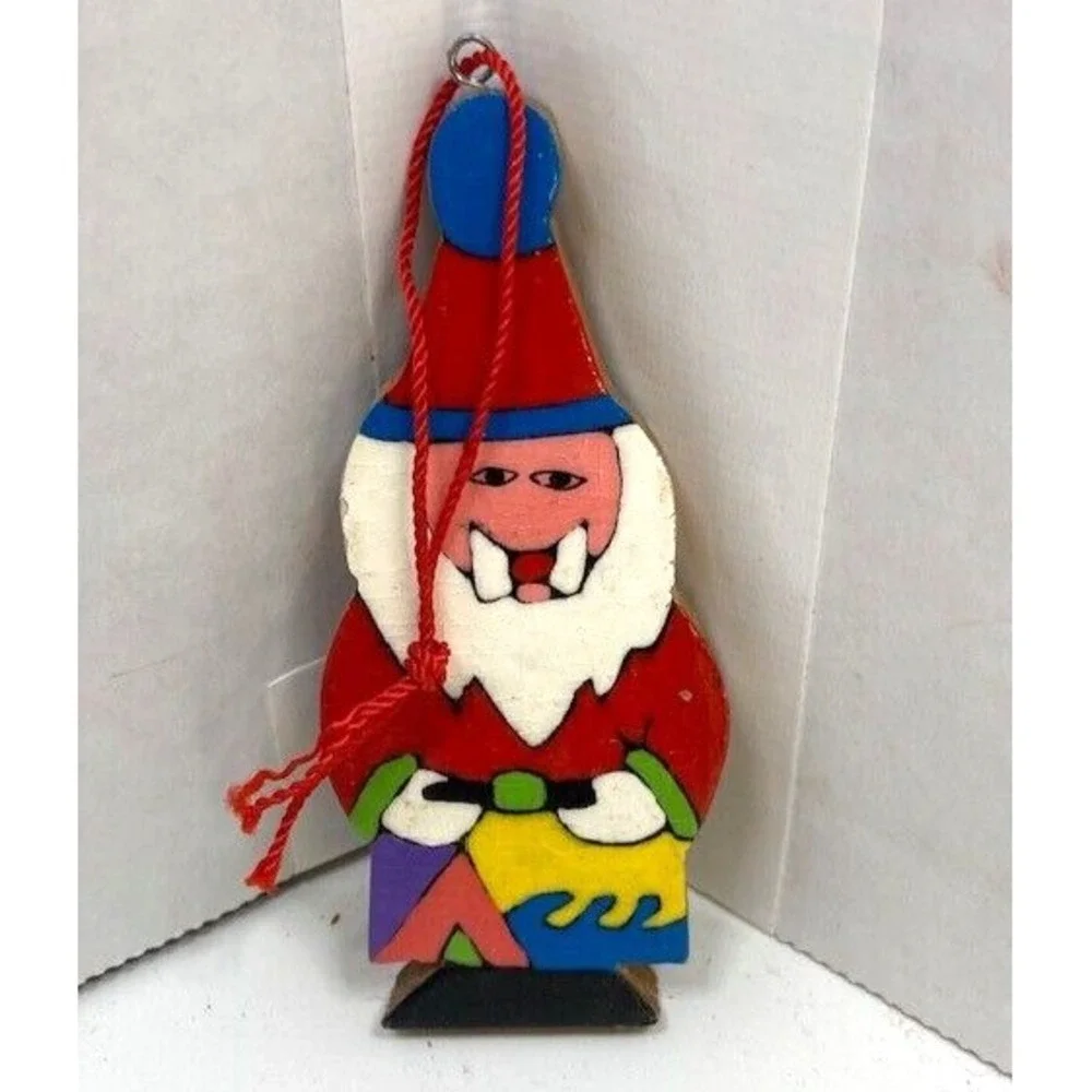 VTG Lot of 4 Handmade‎ Hand Painted Wooden Christmas Ornaments from San Salvador